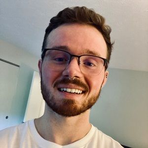 Meet your Posher, Dustin